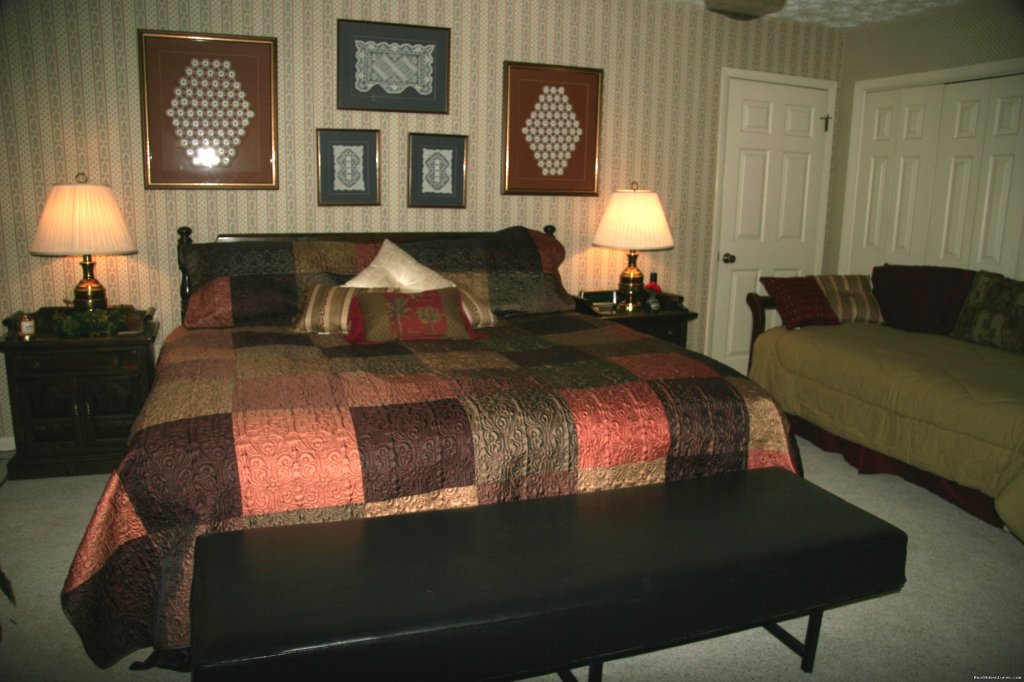 Loft Room | Hampton Lake Bed & Breakfast | Image #9/11 | 