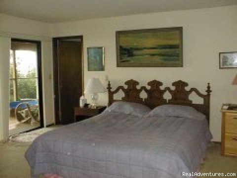 Pacific Room | Edge of the World Bed and Breakfast | Image #2/5 | 