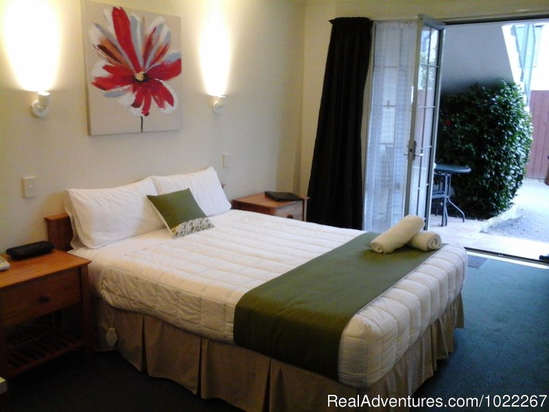 Guest Accommodation | Colonial Lodge Motel | Image #2/5 | 