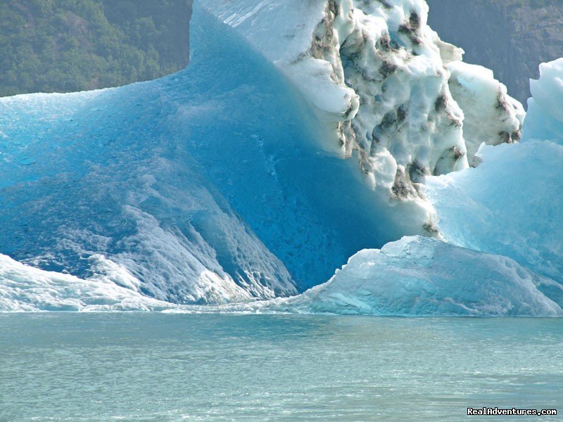 Iceberg | Alaska Yacht Charters Aboard Alaskan Song | Image #7/22 | 