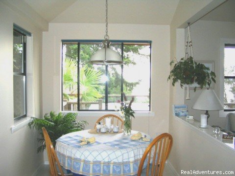Dining area | Soundview Cottage B&B | Image #7/8 | 