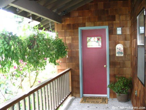 Private entrance - offstreet parking | Soundview Cottage B&B | Image #8/8 | 