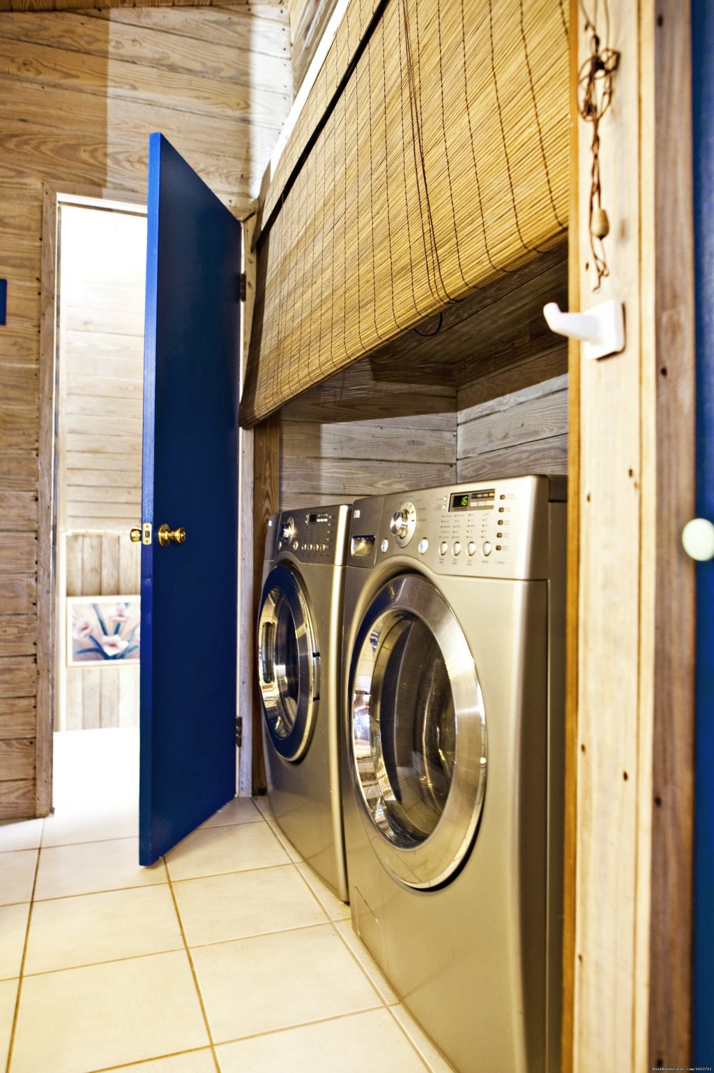 LG washer and dryer | Casa Jo Mama...so private clothing is optional | Image #14/26 | 