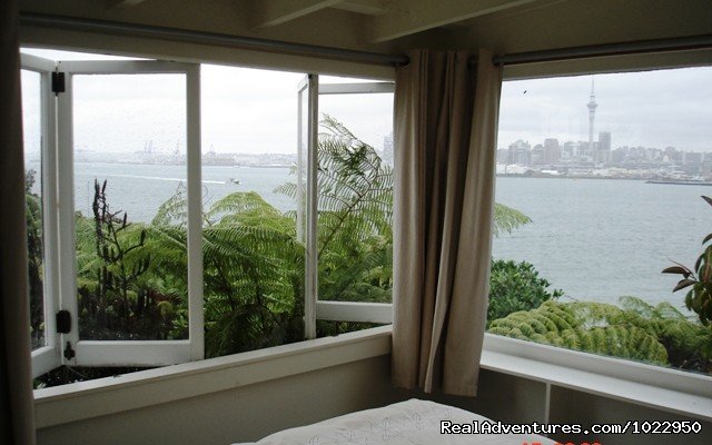 Bed No 1 Apartment | Auckland Number One  House Homestay | Image #23/24 | 