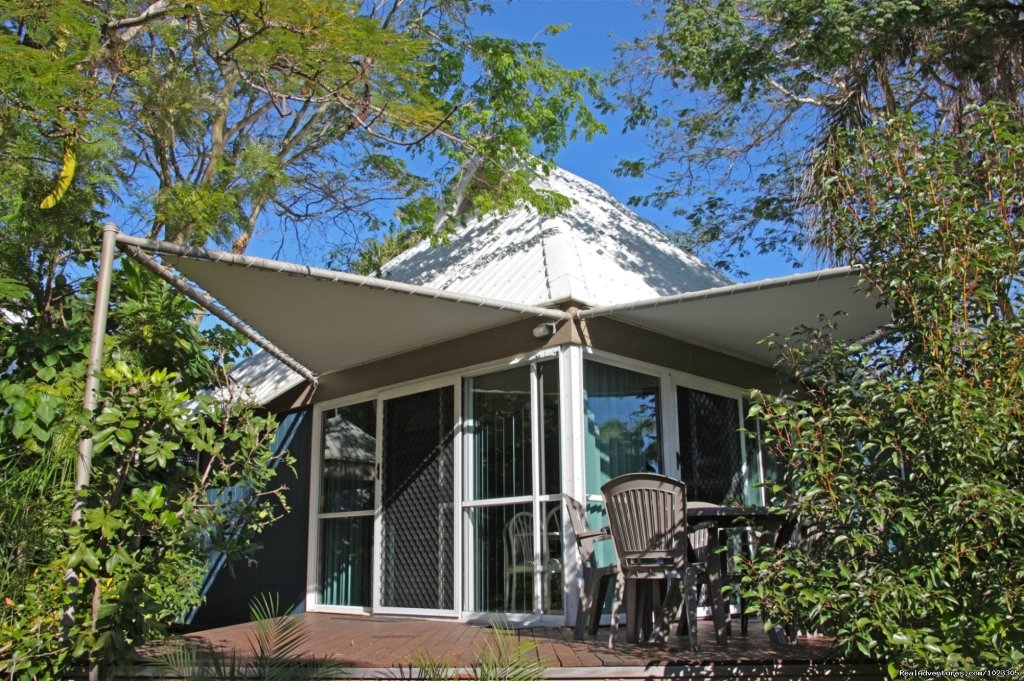 Self Contained Villas | Kellys Beach Resort- Naturally the place to stay | Image #2/8 | 