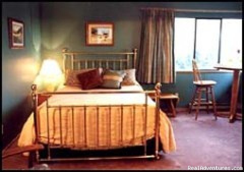 Maple Room | Oak Lane Bed and Breakfast | Image #3/3 | 