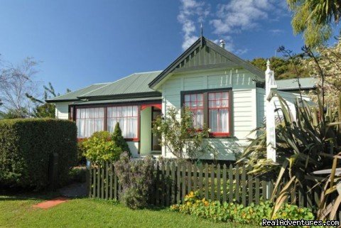 The Station House Motel | Collingwood, New Zealand | Bed & Breakfasts | Image #1/9 | 