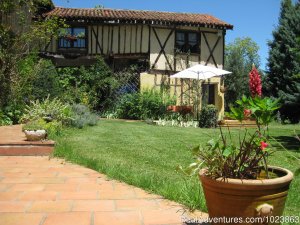 Jouandassou | Trie, France Bed & Breakfasts | Bed & Breakfasts Toulouse, France