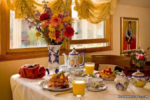 Breakfast is served in the Garden Room | Image #8/13 | Old Thyme Inn Bed and Breakfast