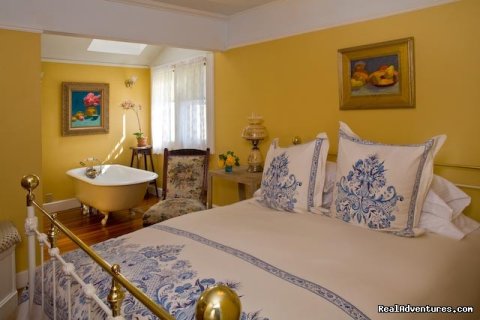Chamomile Room | Image #12/13 | Old Thyme Inn Bed and Breakfast
