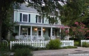 Austin's Wildflower Inn | Austin, Texas | Bed & Breakfasts