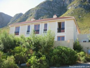 Bucaco Sud Guest House/ B&B | Western Cape, South Africa Bed & Breakfasts | Great Vacations & Exciting Destinations