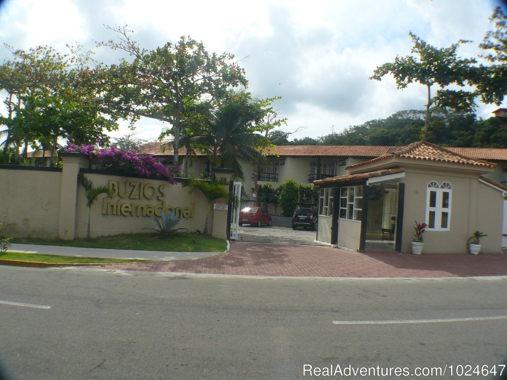 Main Entrance And Reception | Buzios Internacional Apart Hotel | Image #2/17 | 