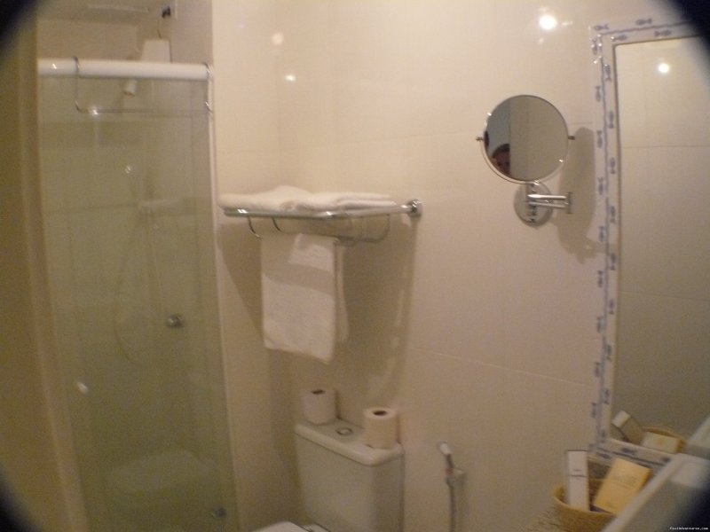 An apartment Bathroom | Buzios Internacional Apart Hotel | Image #11/17 | 