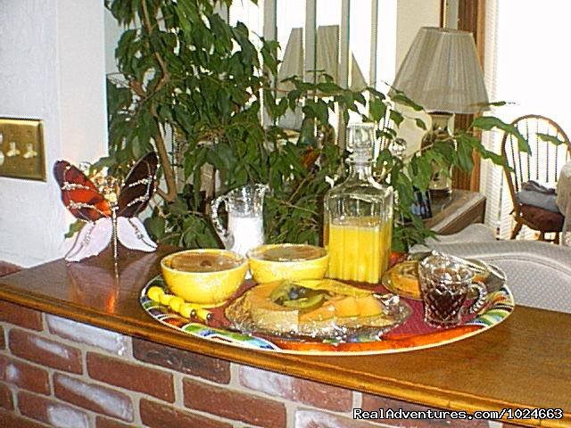 Murray House breakfast tray | Murray House:   It's a Special Place | Image #17/20 | 
