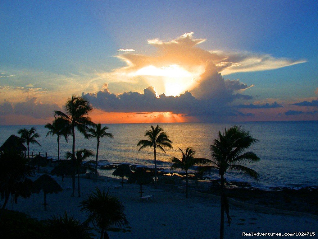 Romantic Sunsets | Riviera Maya Villa & Condo rentals | Image #10/24 | 