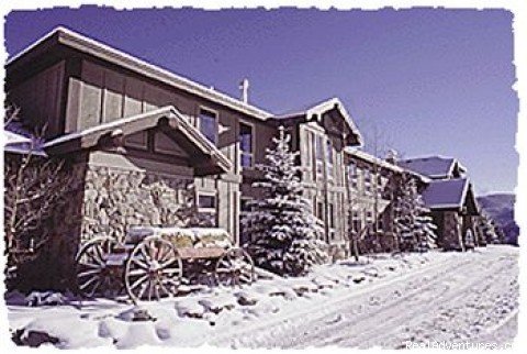 Entry View - winter | Taharaa Mountain Lodge | Image #2/11 | 