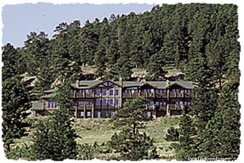 Taharaa Front View | Taharaa Mountain Lodge | Image #3/11 | 