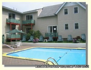 Town & Country Motor Inn | Lake Placid, New York Hotels & Resorts | Ogdensburg, New York