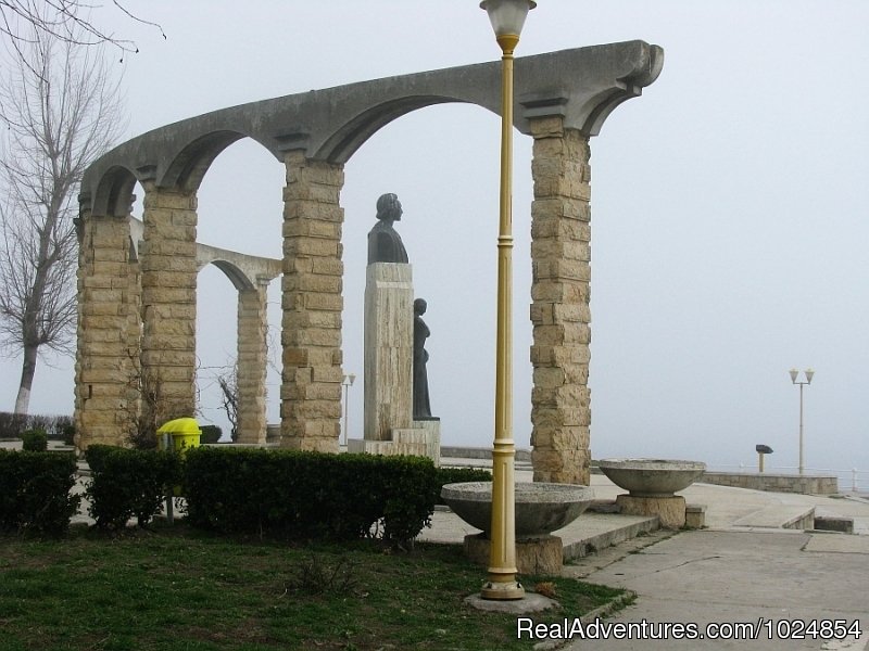 Constanta - Eminescu statue | Travel to Romania | Image #9/26 | 