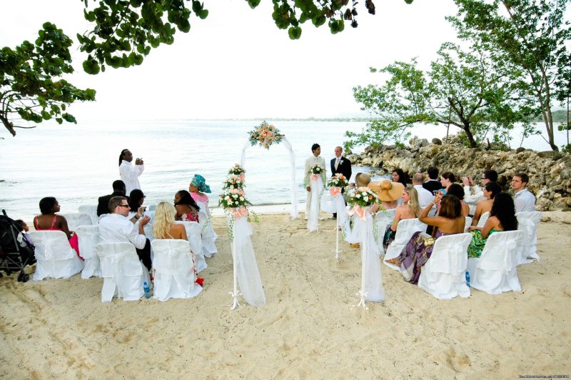 Wedding on small beach | Llantrissant - A Negril Beachhouse | Image #24/26 | 