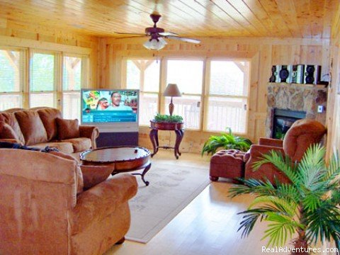 Premier Luxury Cabin Rentals Next  To Dollywood | Image #21/26 | 