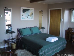 Copes Islander Oceanfront Bed and Breakfast | Comox, British Columbia Bed & Breakfasts | British Columbia Bed & Breakfasts