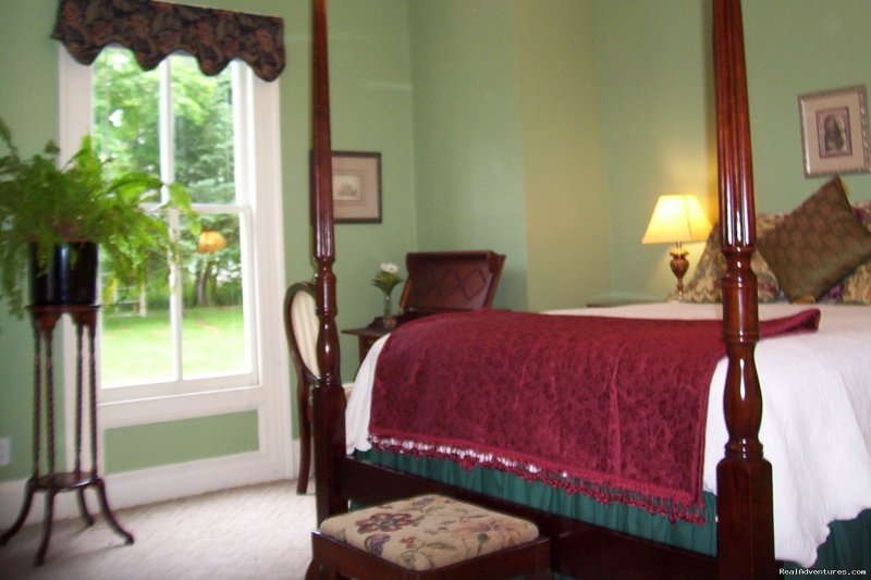 The Zinfandel Room | B&B Romantic Getaway near Greenport | Arbor View | Image #14/21 | 