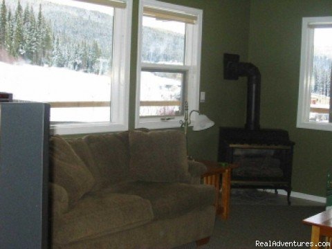 Living Room - suite | ALPINE SUN CHALET - Sun Peaks Resort | Image #4/9 | 
