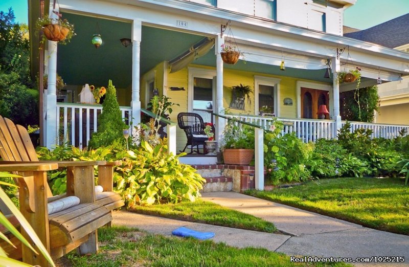 Stirling House Bed and Breakfast - Greenport NY | Image #4/15 | 