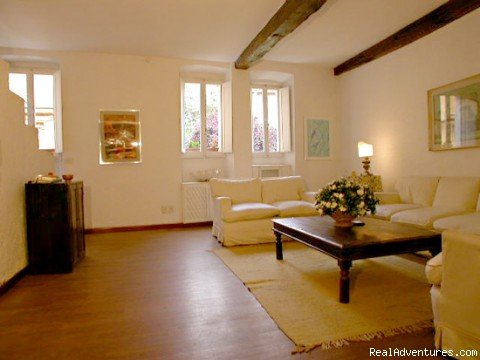 Living-room - opposite view | Apartments in Rome  - Vicolo delle Palle (PA2) | Image #3/12 | 