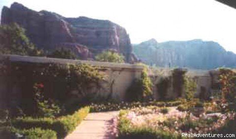 A Courtyard View | Canyon Villa of Sedona, A Luxury Bed and Breakfast | Image #5/6 | 