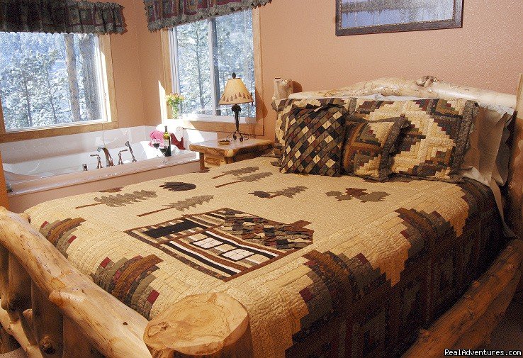 Romantic Colorado Getaway | Rocky Mountain Lodge & Cabins: B&B & Cabin Rentals | Image #5/10 | 