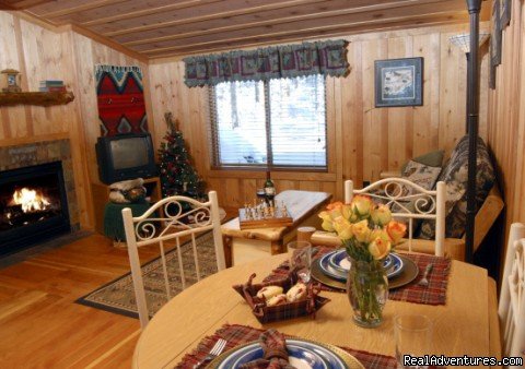 Cascade Luxury Suite | Rocky Mountain Lodge & Cabins: B&B & Cabin Rentals | Image #10/10 | 