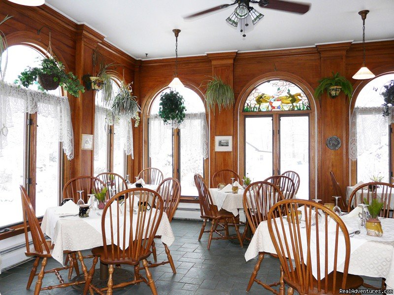 Lilac Inn Garden Room | Leading Romantic Vermont Country Inn | Image #2/4 | 