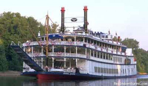Cruise on the General Jackson | Nashville Vacation Packages, Tours, Grand Ole Opry | Image #3/8 | 