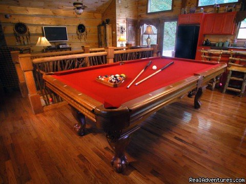 Upscale amenities (Cherokee Lodge) | Creekside luxury log cabins in the Smokies | Image #9/17 | 