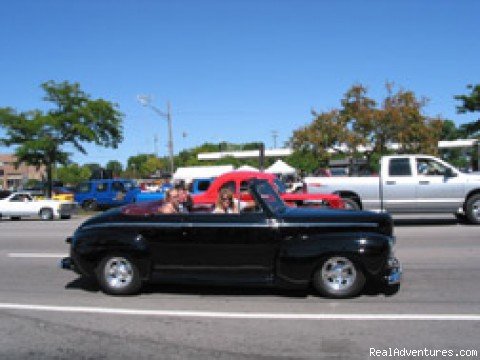 Black Convertible at Dream Cruise | Detroit is a great place for a family vacation | Downtown, Michigan  | Articles | Image #1/3 | 