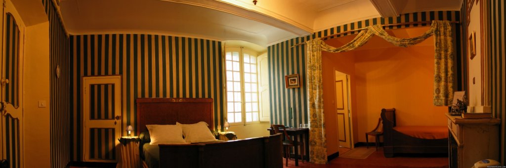 Room | B&B in PROVENCE | Image #3/3 | 