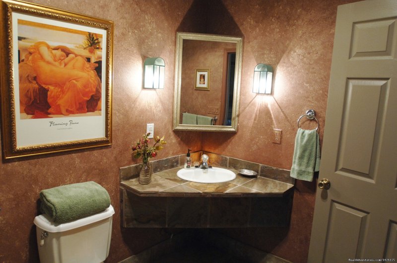 English Rose Bathroom | Get Pampered At WIld Rose Manor B&B | Image #2/5 | 