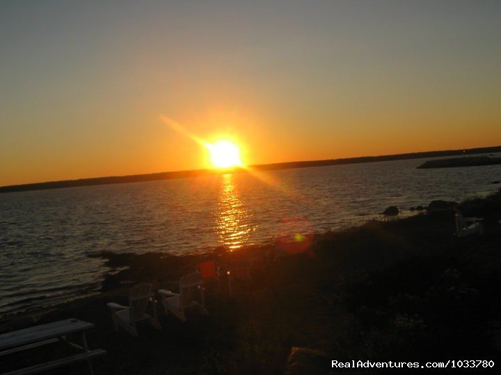 Sunset | Romantic Oceanfront Cottage Nova Scotia | Image #6/13 | 