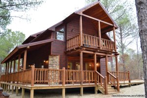 Luxury Cabins at Beavers Bend Resort Park | Broken Bow, Oklahoma Vacation Rentals | Ada, Oklahoma