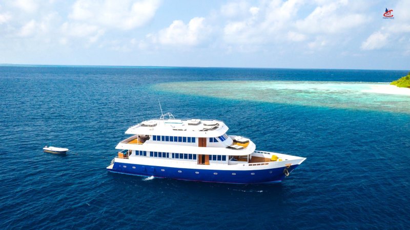 Sail & Dive Safari | Male, Maldives | Cruises | Image #1/8 | 