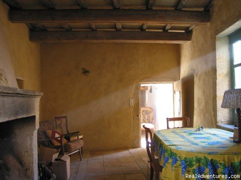 comfortable rooms | Provence culture connection-- walk among the ruins | Image #3/5 | 
