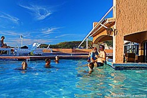 Pool-Bar | Hotel, Diving, Whale Watching, Fishing in Baja | Image #2/9 | 
