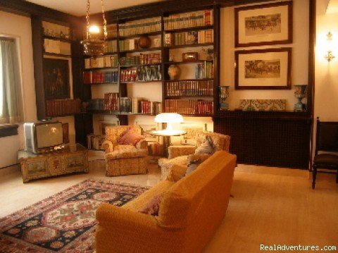 antiques and rare books | The Garden House-free fast internet connection- | Image #5/9 | 