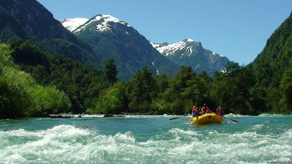 Adventure Travel Lodge in Scenic Patagonia Chile | Image #14/15 | 