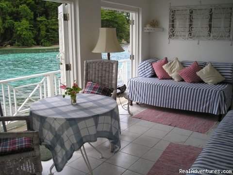 Living Room with 2 day beds