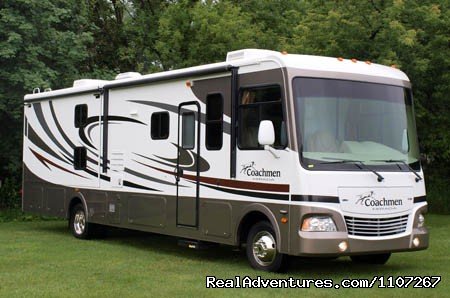 2012 Class RV and Travel Trailers Rentals | Image #10/13 | 