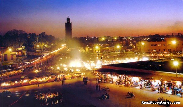 Square of Jamaa ELFNA in Marrakesh | Tempete du Sud - Maroc | Marrakech, Morocco | Eco Tours | Image #1/4 | 